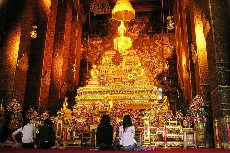 Bangkok-Buddhist-Temple.jpg