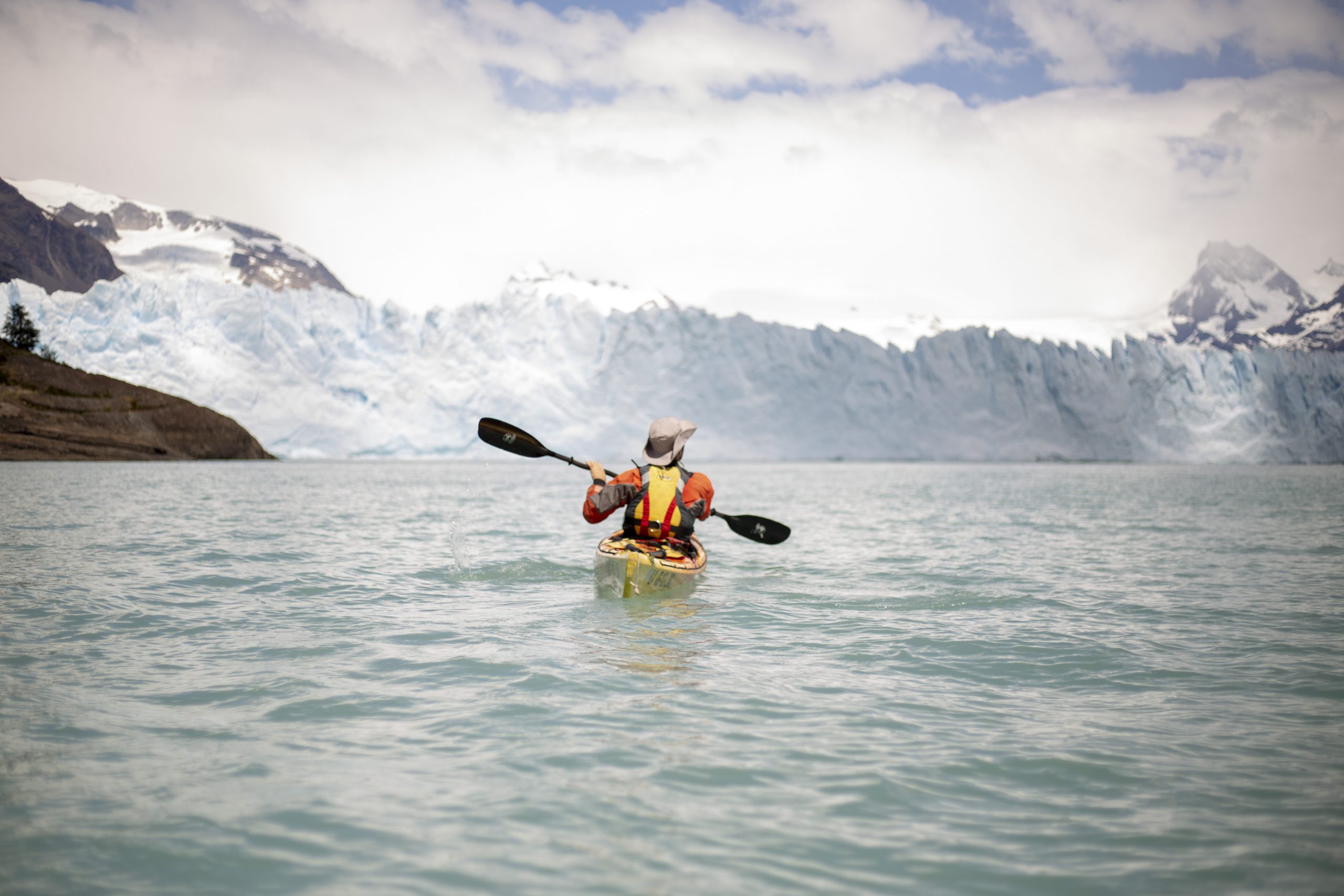 Perito-Moreno-Glacier_Kayak-scaled-1.jpg