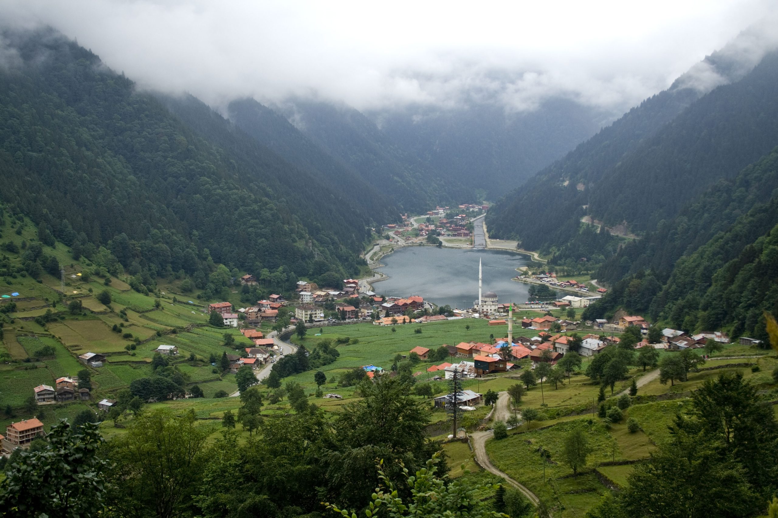 Uzungol_lake_and_town-scaled-1.jpg