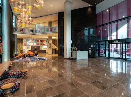 viktorkery-hotel-lobby-.jpg